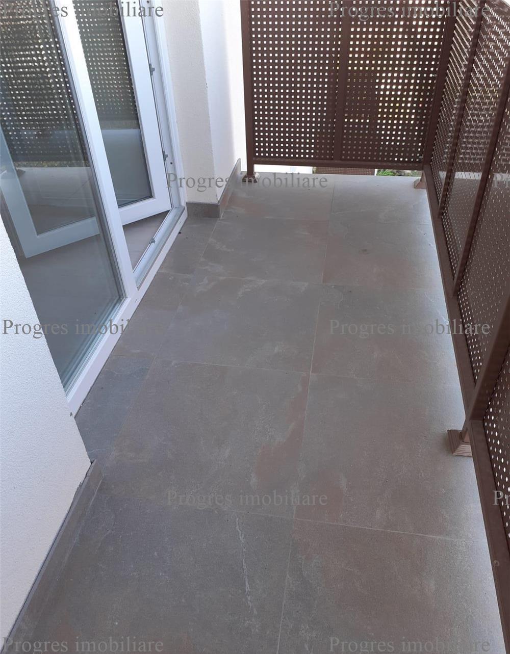 Apartament 2 camere decomandat , loc de parcare , 70.000 euro