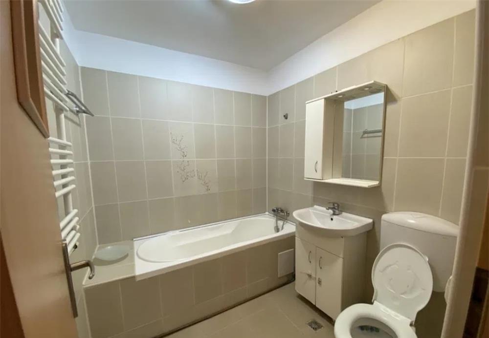 Apartament 2 camere decomandat Lujerului ( metrou la 5 minute)
