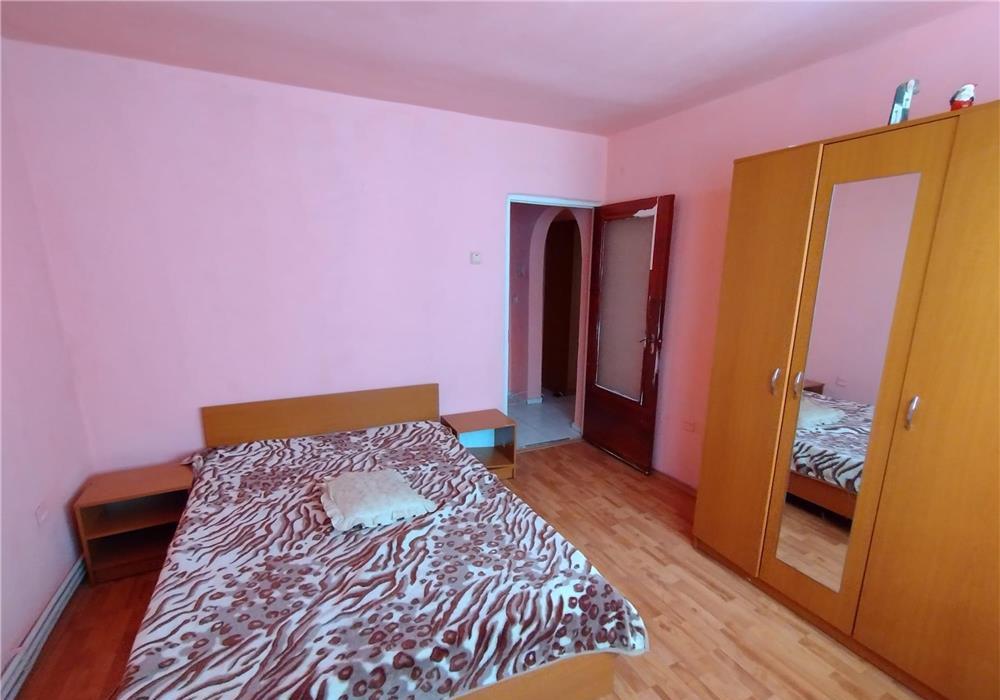 Apartament 2 camere decomandate Micro 17 centrala termica