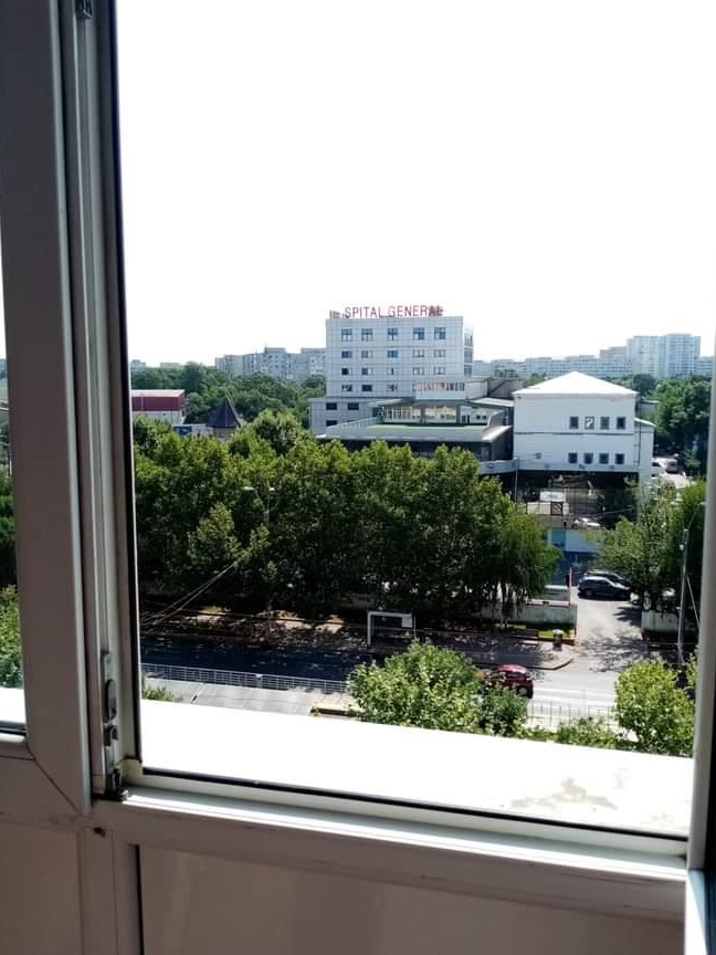 Apartament 2 camere, decomandat,Piata Muncii