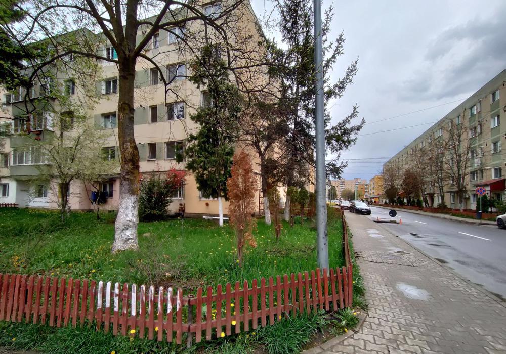Apartament 2 camere etaj 3 zona Ciucului
