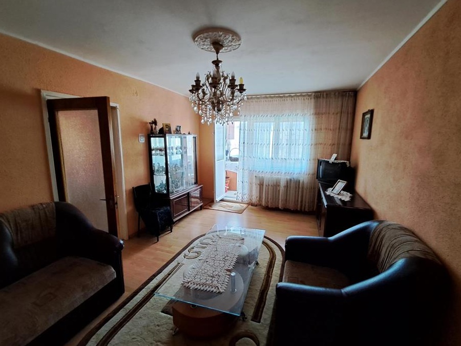 Apartament 2 camere, etaj 8, Zona Titan
