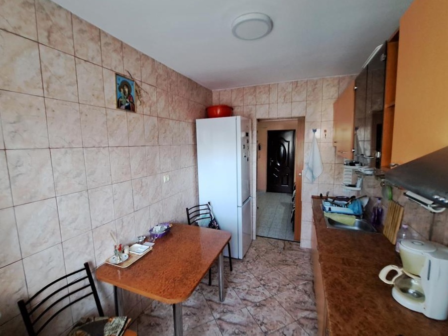 Apartament 2 camere, etaj 8, Zona Titan