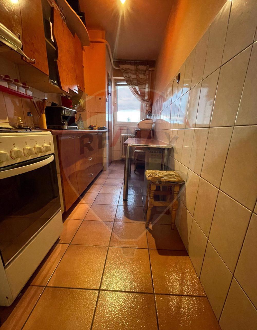 Apartament 2 camere în zona Aurel Vlaicu