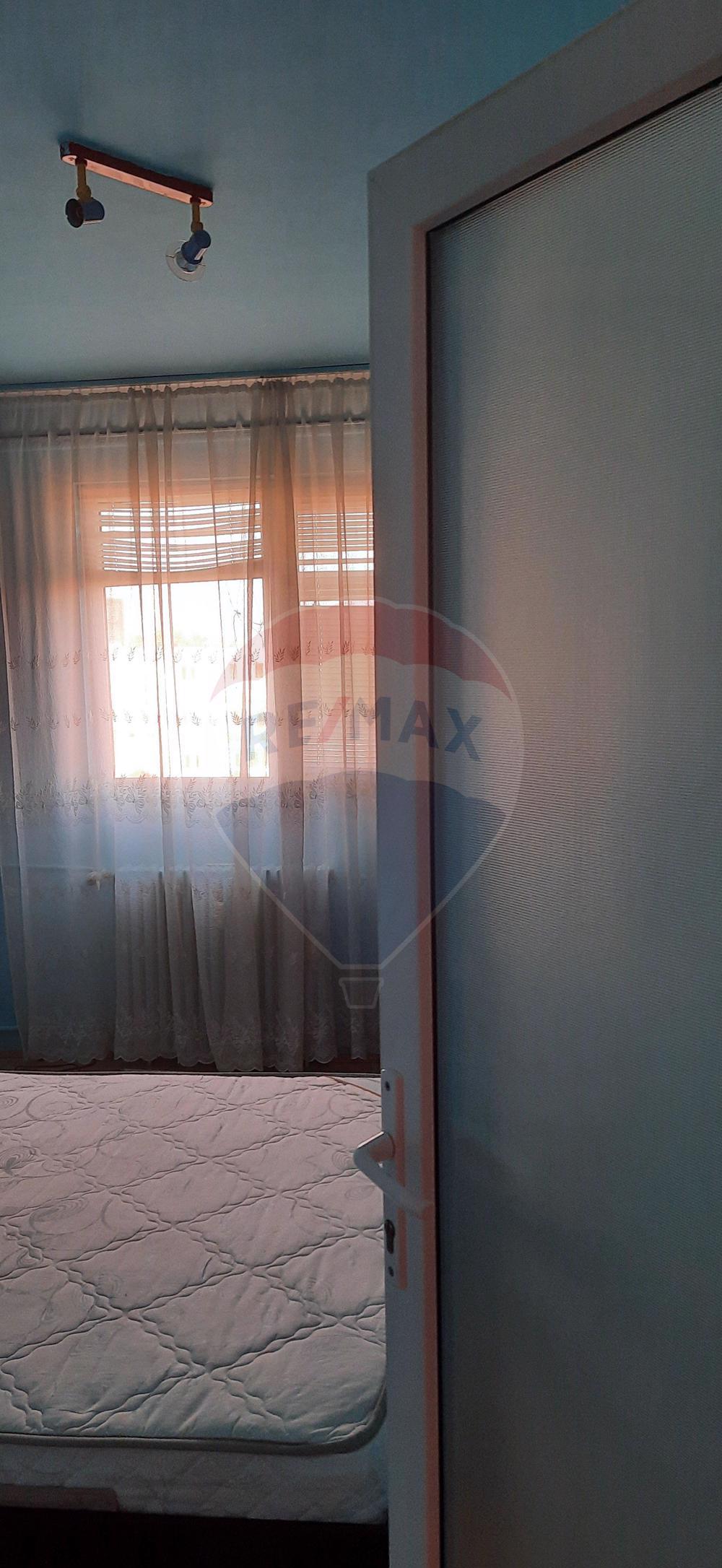 Apartament 2 camere în zona Aurel Vlaicu