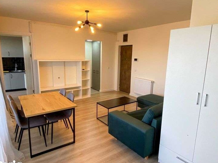 Apartament 2 camere-loc de parcare-central-prima inchiriere