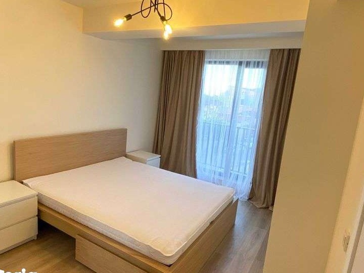 Apartament 2 camere-loc de parcare-central-prima inchiriere
