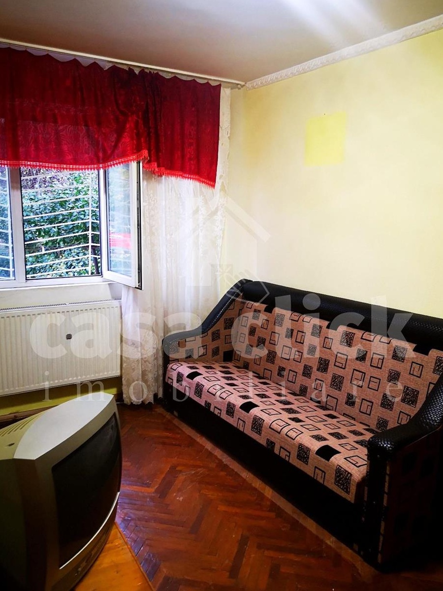 Apartament 2 camere Micro 38, parter, stradal