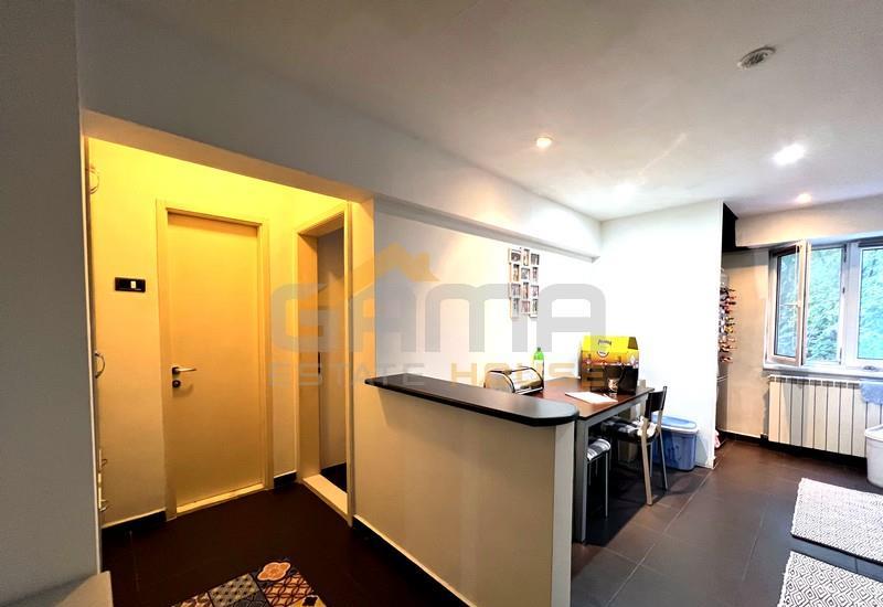 Apartament 2 camere modern, etaj 1, decomandat, zona Intim