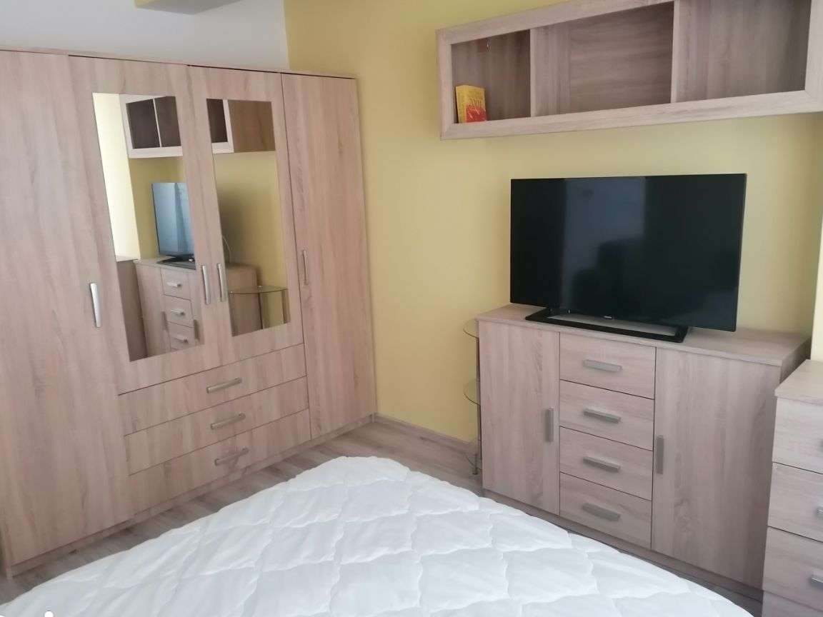 Apartament 2 camere (+parking subteran), mobilat, echipat, tv+internet