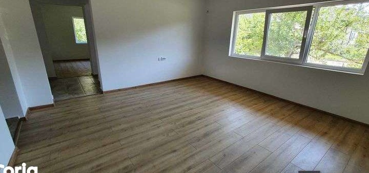 Apartament 2 Camere Plopeni de vanzare
