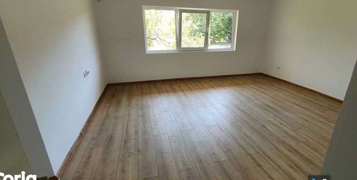 Apartament 2 Camere Plopeni de vanzare