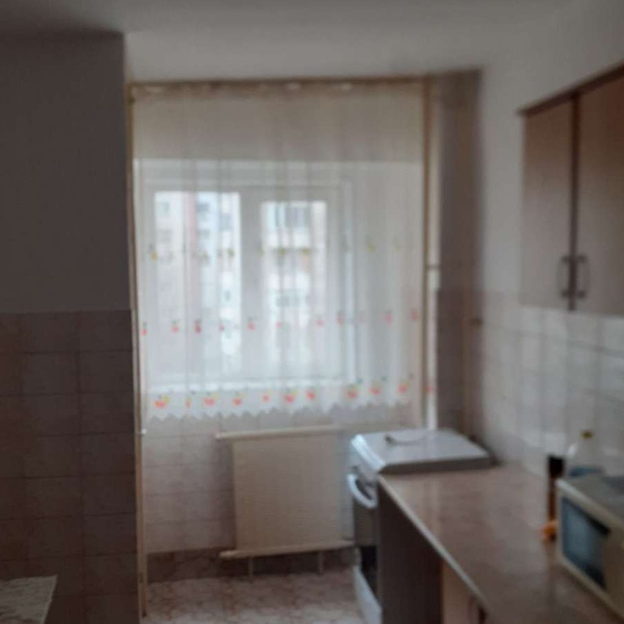 Apartament 2 camere, proaspat renovat, mobilat, zona Panduri. Pret neg