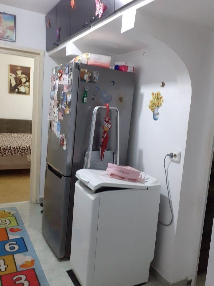 APARTAMENT 2 CAMERE SEMIDECOMANDAT
