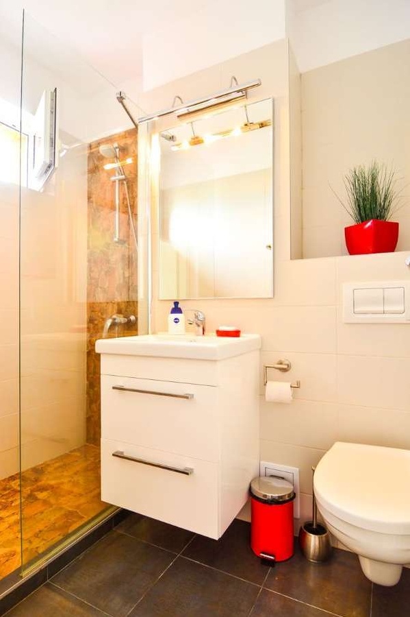 Apartament 2 camere si balcon - mobilat si utilat - zona M.Viteazul