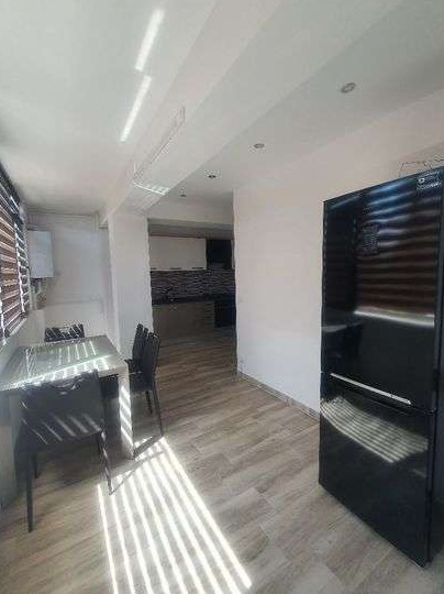 Apartament 2 camere , zona Compozitori