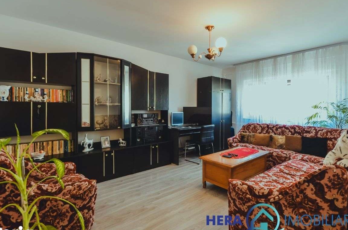 Apartament 2 Camere Zona Micalaca Pret 57.500 Euro Negociabil