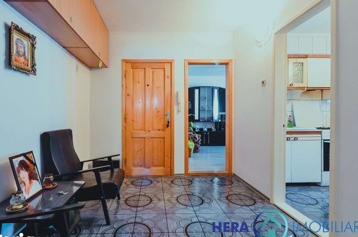 Apartament 2 Camere Zona Micalaca Pret 57.500 Euro Negociabil