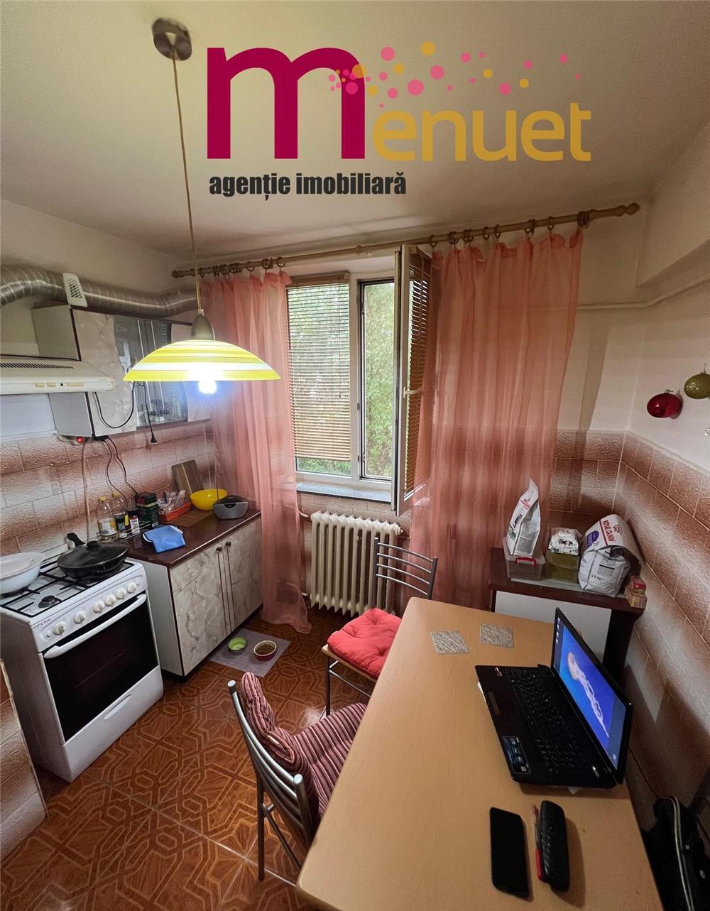 Apartament 2 camere, zona Primariei