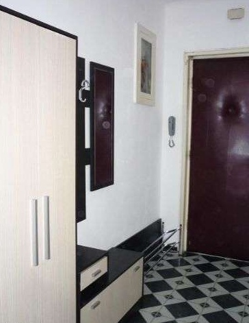 Apartament 2 camere zona Tractorul -cod:4000