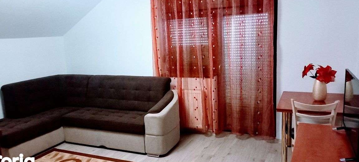 Apartament 2 camere,decomandat complet utilat și mobilat .