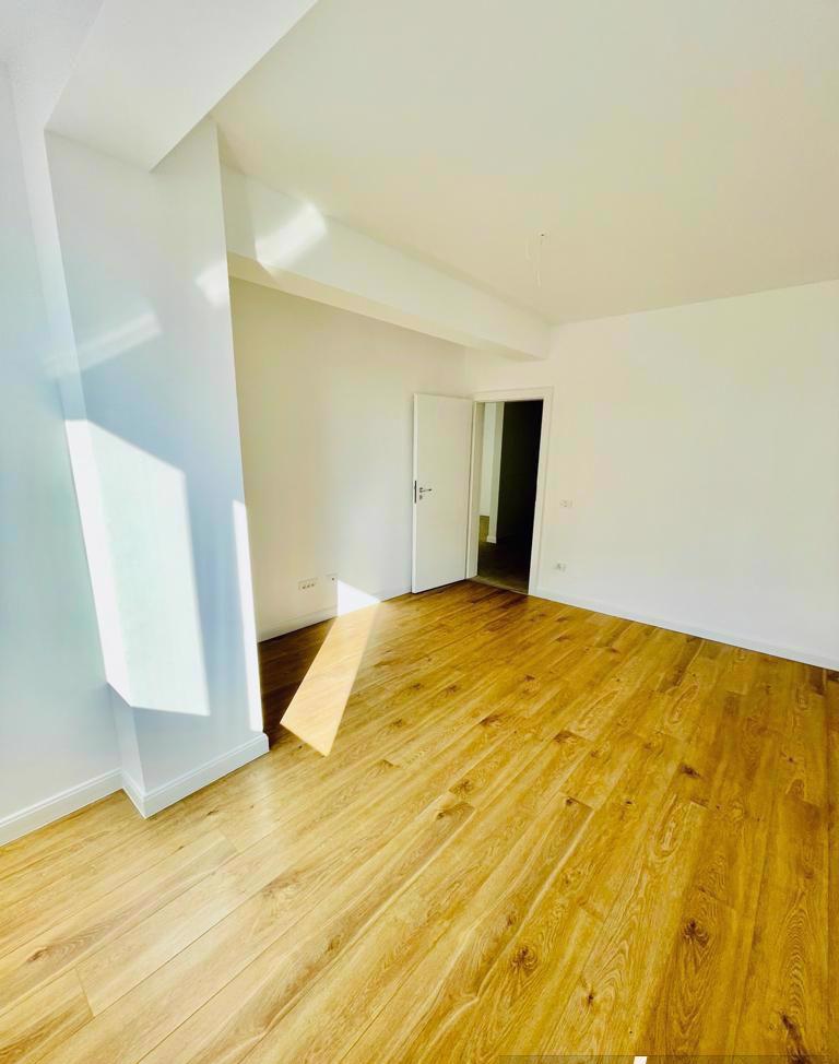 Apartament 2 camere+terasa-SIDE AVENUE!