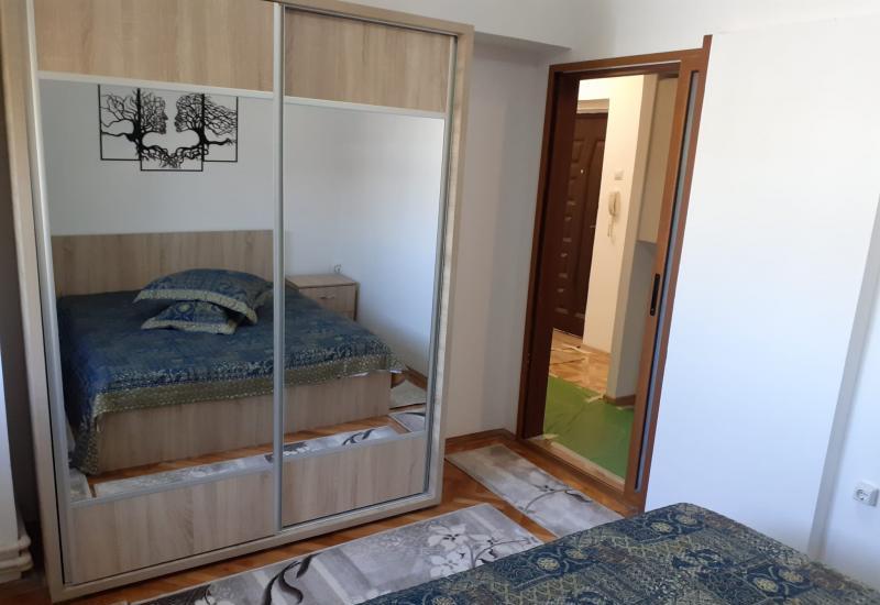 apartament 2 camere,zona Centrala,etaj 1,id 14649 ,