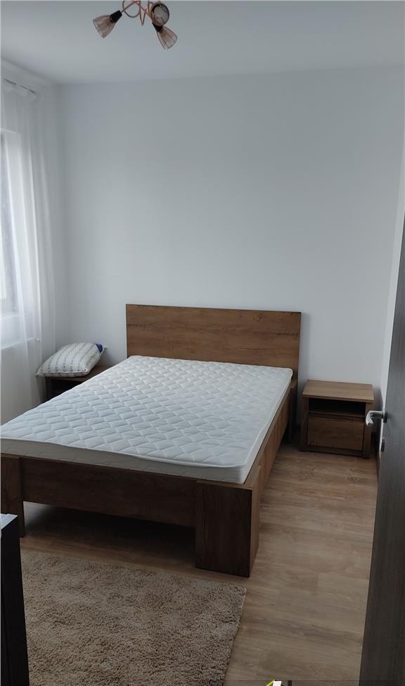 Apartament 2camere de vanzare in zona Pacii