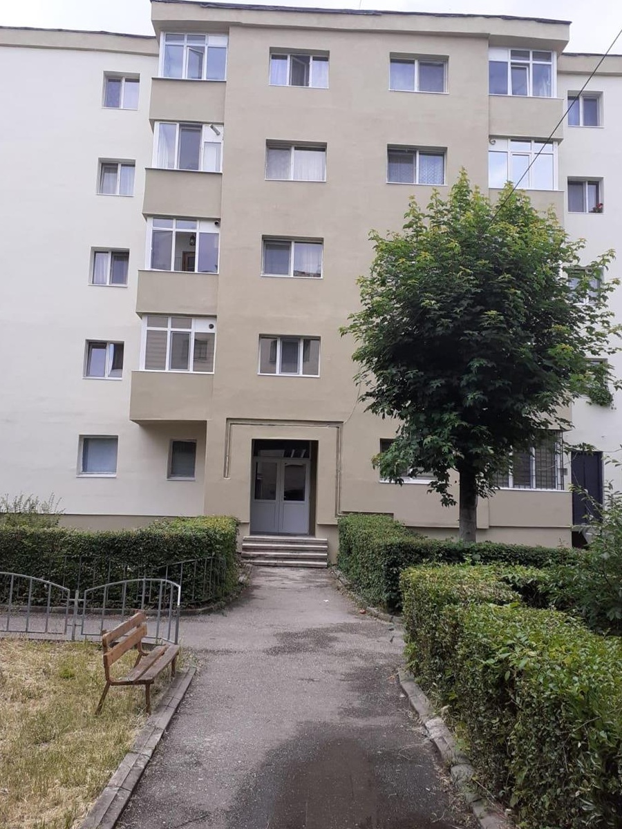 Apartament 3 cam. Dr. Hacman VANZARE sau SCHIMB