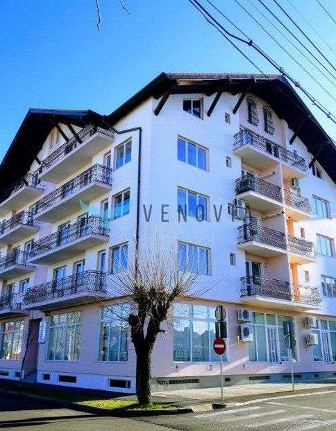 Apartament 3 camere 160 mp - Etaj 1/ - Calea Dumbravii