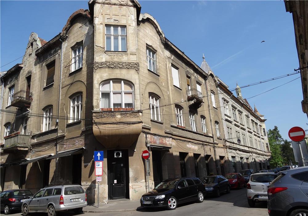 Apartament 3 camere 97 mp   Piata Unirii