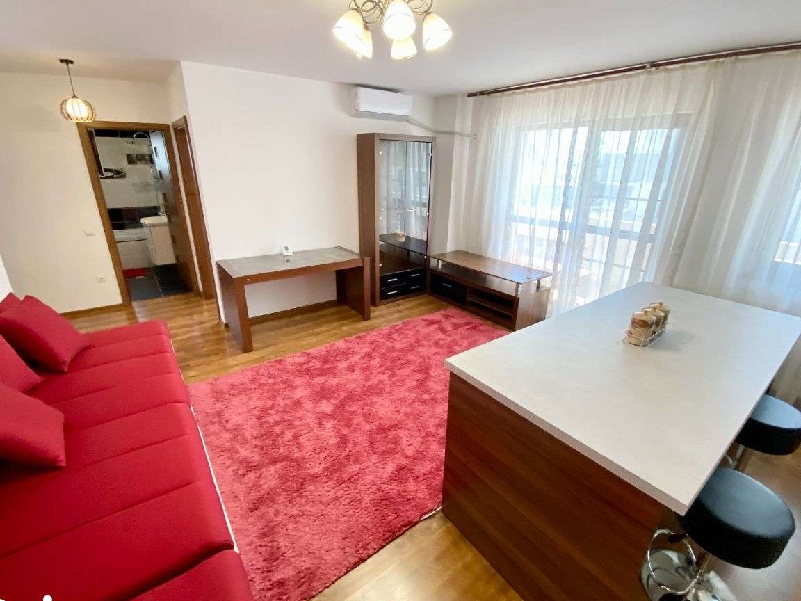 Apartament 3 camere, aer conditionat, balcon, pret usor negociabil