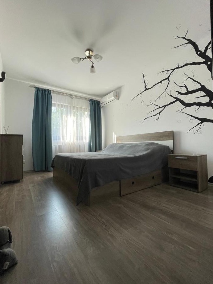 Apartament 3 camere + bai si 2 locuri de parcare de vânzare