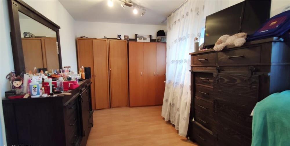 Apartament 3 camere Bd. Ghencea, Parc Drumul Taberei 15 min, bloc 1983