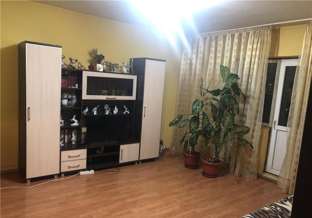 APARTAMENT 3 CAMERE BRÂNCOVEANU.