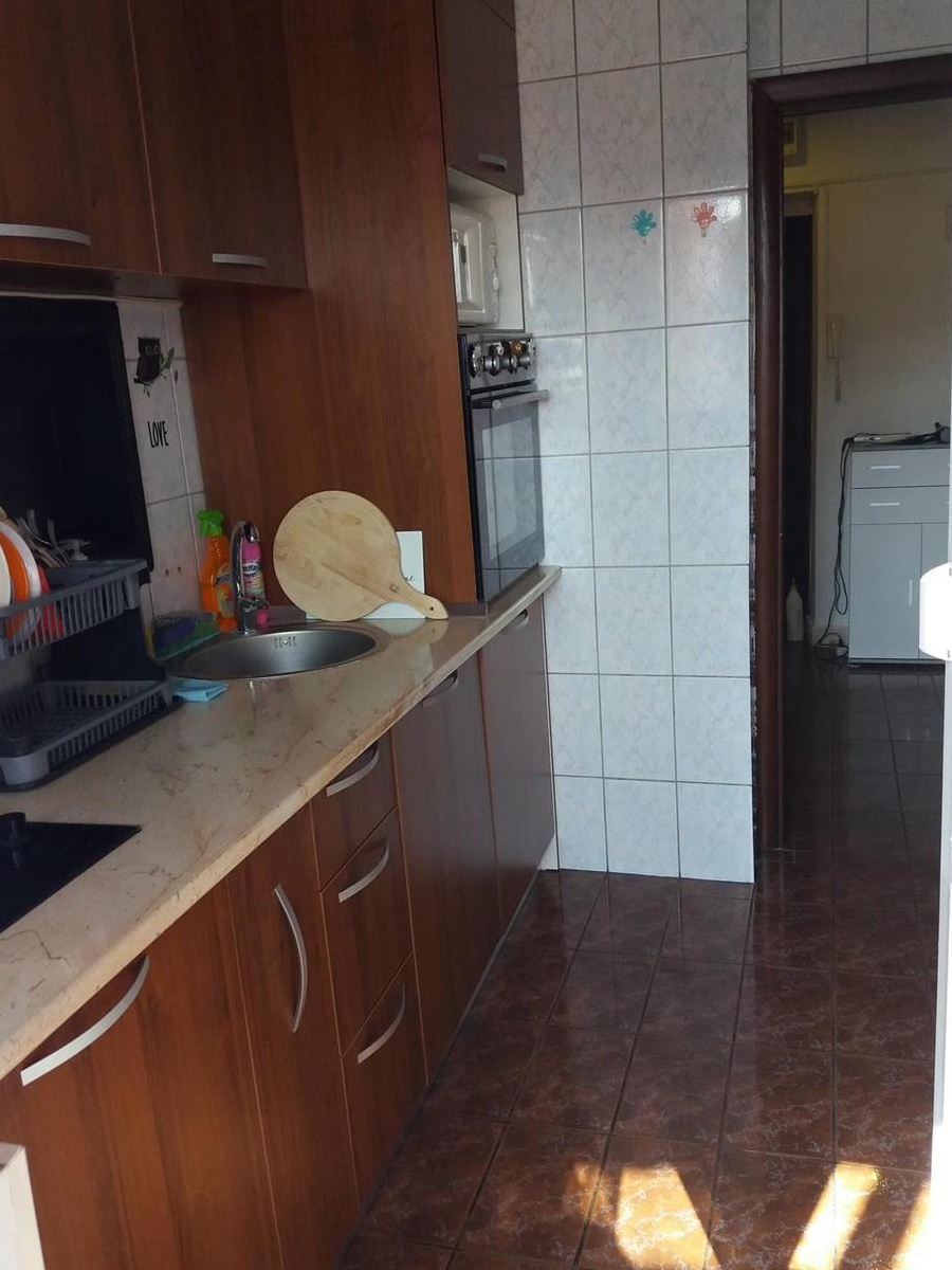 Apartament 3 camere, Bulevardul Bucuresti -Ploiesti