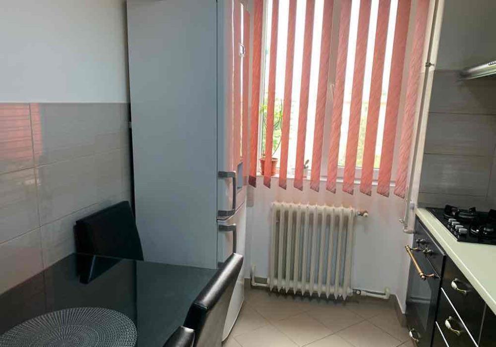 Apartament 3 camere - central