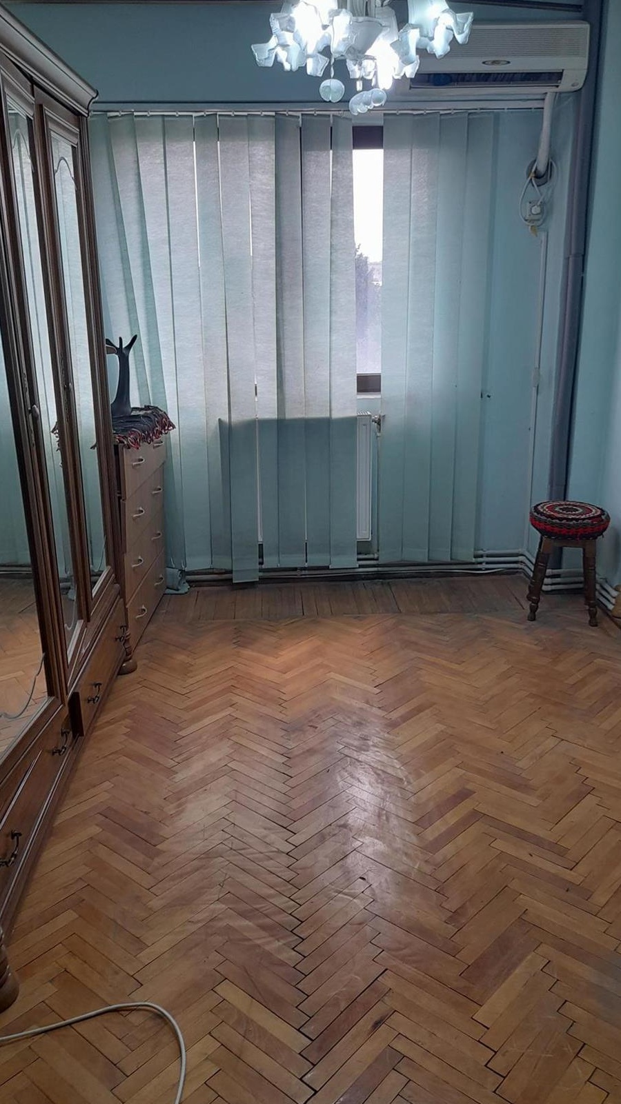 Apartament 3 camere de vanzare