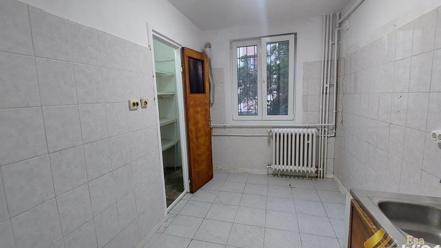 Apartament 3 camere de vanzare Militari - 0% cumparator