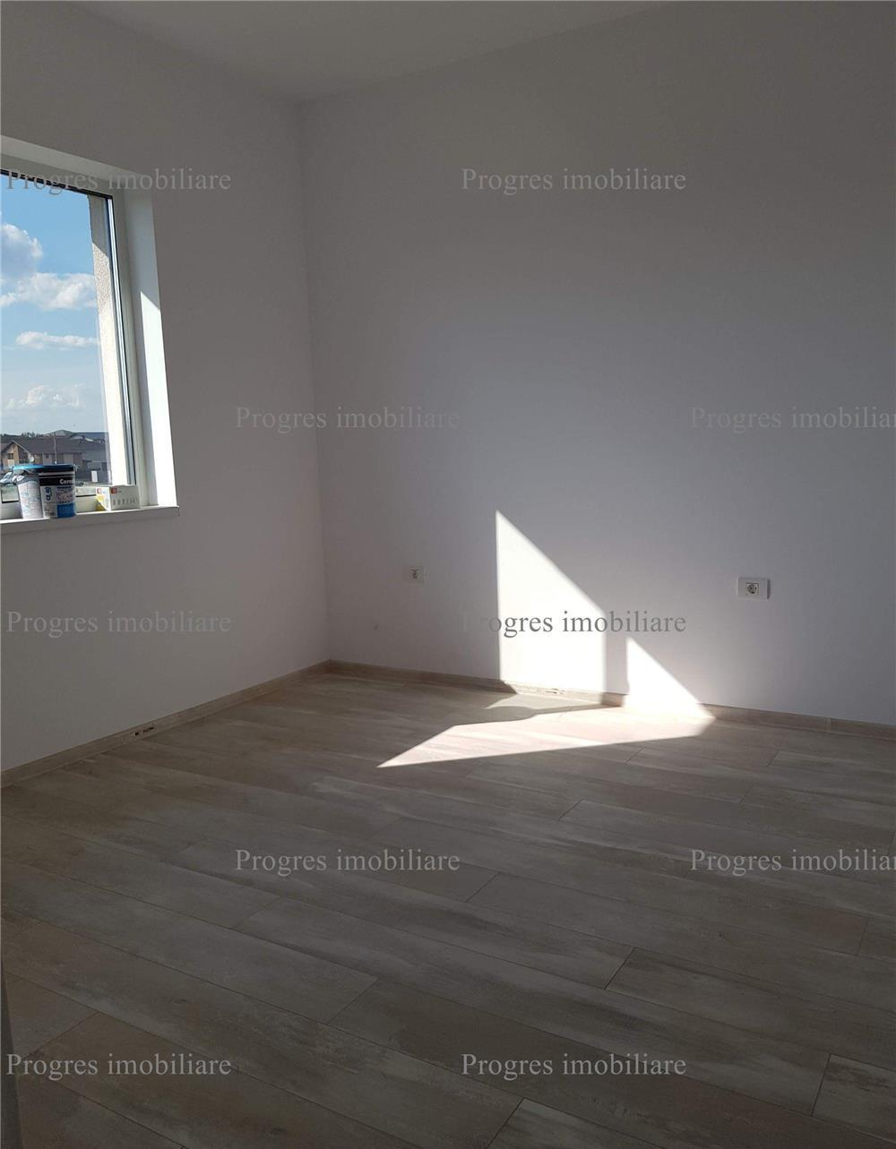 Apartament 3 camere decomandat - 63 mp - etaj 1 - 79.000 euro