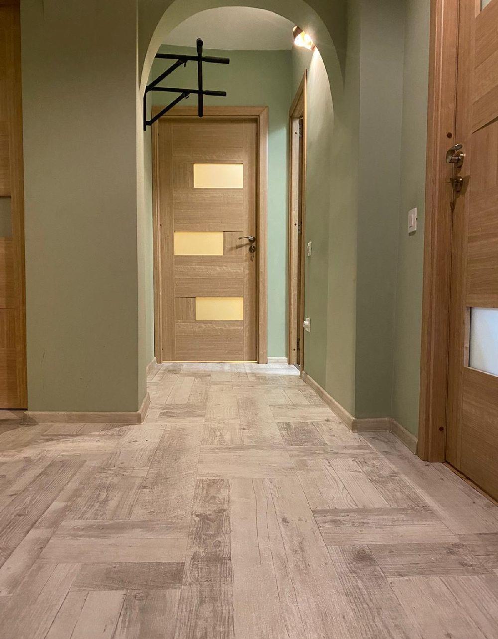 Apartament 3 camere decomandat 68 mp renovat Metrou Tineretului Timpuri Noi Strada Viorele 30 bl 20A