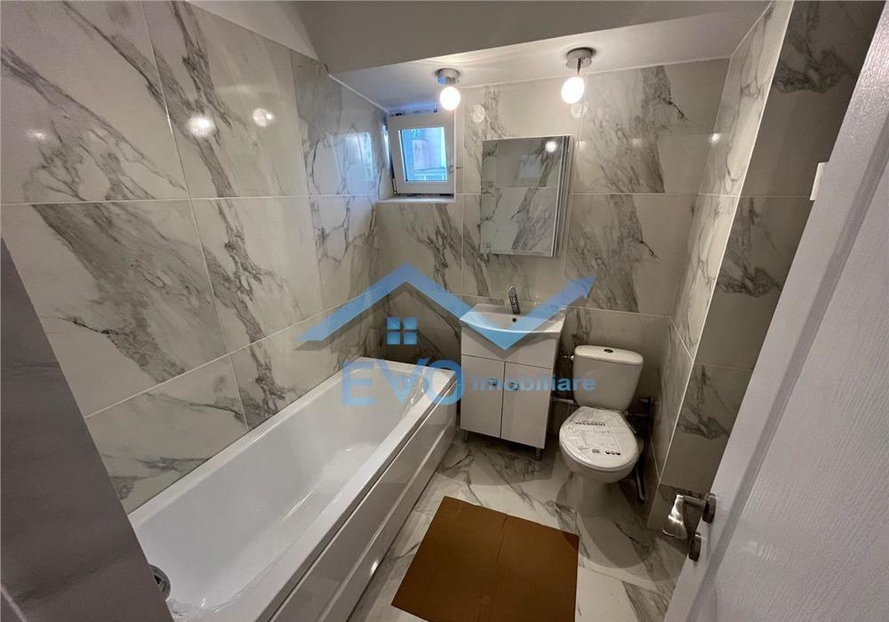 Apartament 3 camere, decomandat, Pacurari