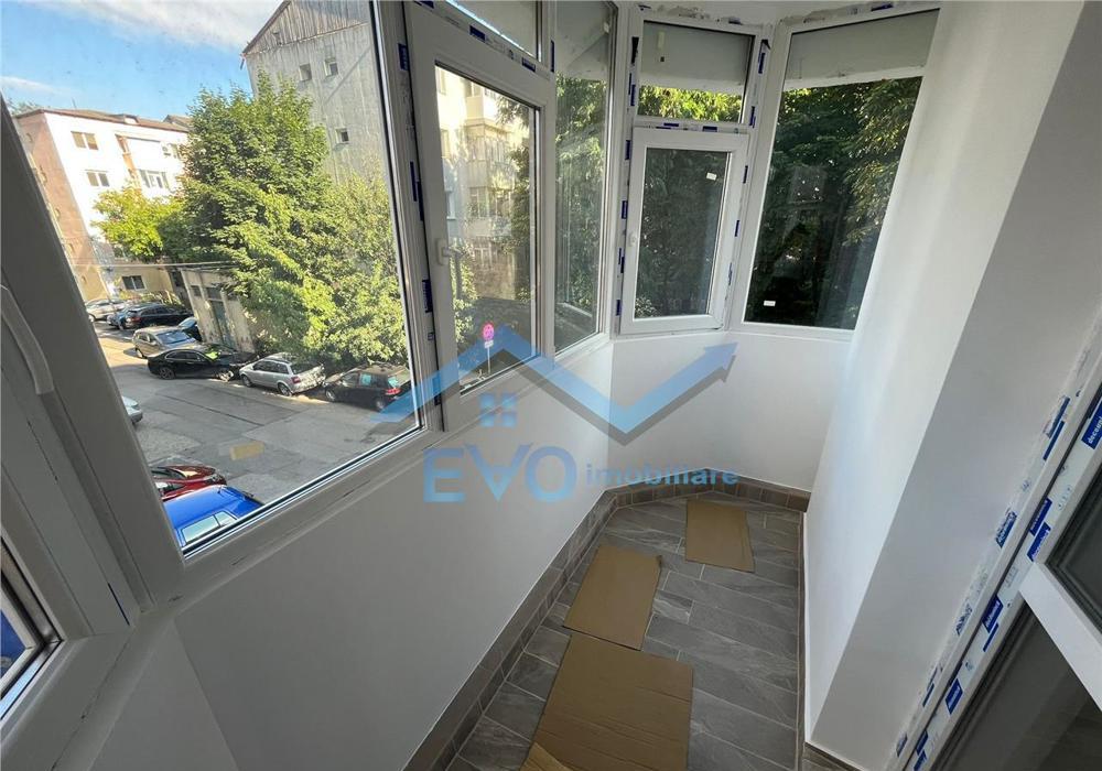Apartament 3 camere, decomandat, Pacurari