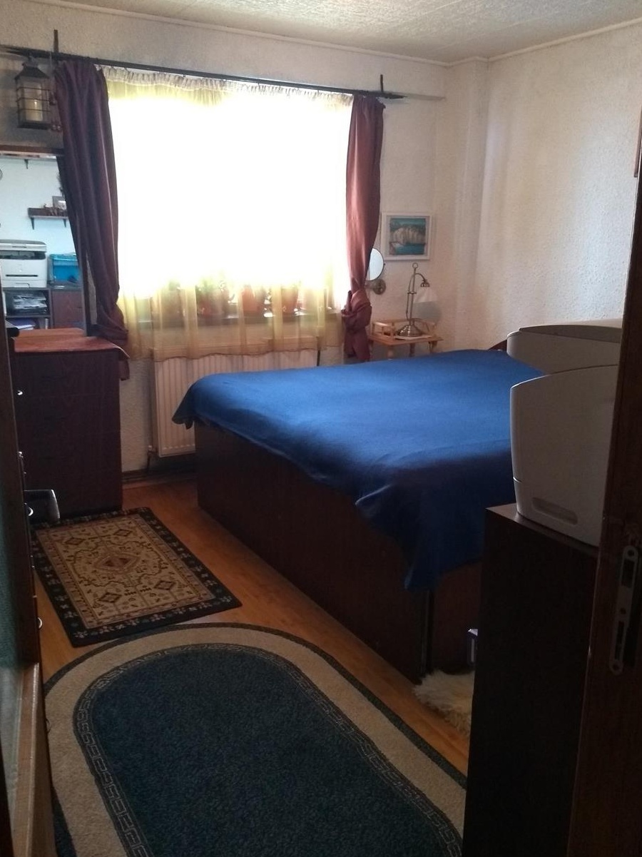 Apartament 3 camere decomandate, bulevardul G. Enescu.