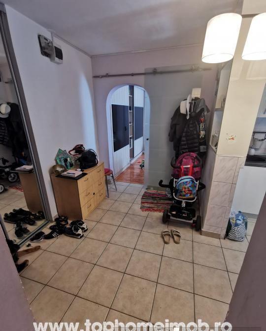 Apartament 3 camere- Dristor- Baba Novac-adiacent