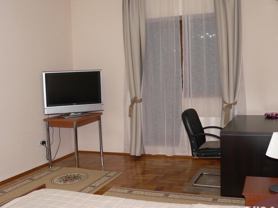 Apartament 3 camere, et. 4/6. Herastrau, mobilat - utilat LUX, loc parcare si boxa subsol