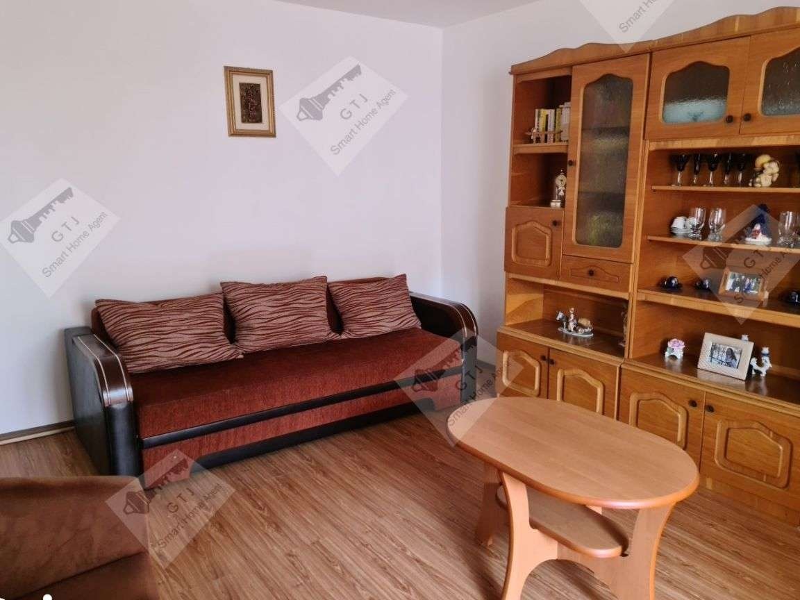 Apartament 3 camere et6/8 zonaCentrala Scoala 9