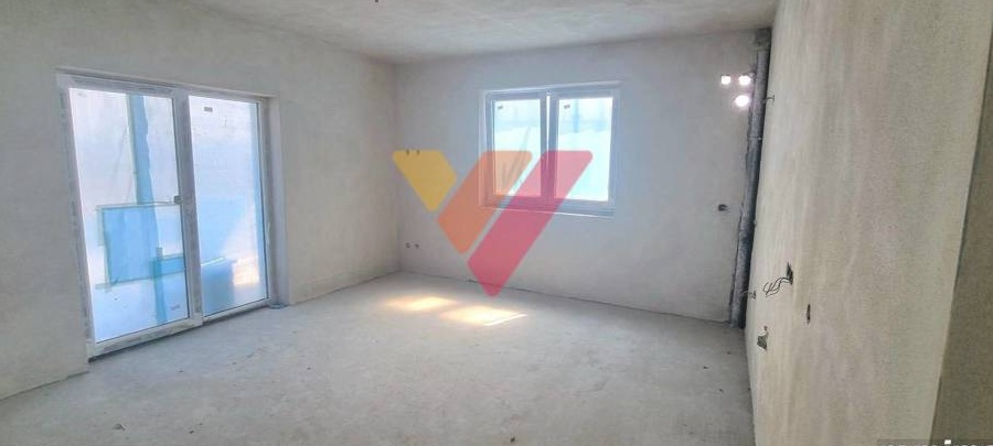 Apartament 3 camere, Etaj 2 - Zona de Vest - Turnisor