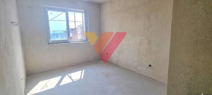 Apartament 3 camere, Etaj 2 - Zona de Vest - Turnisor