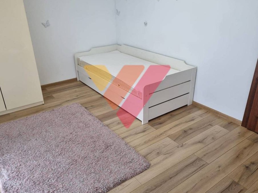 Apartament 3 camere - Gradina - Mobilat-Utilat